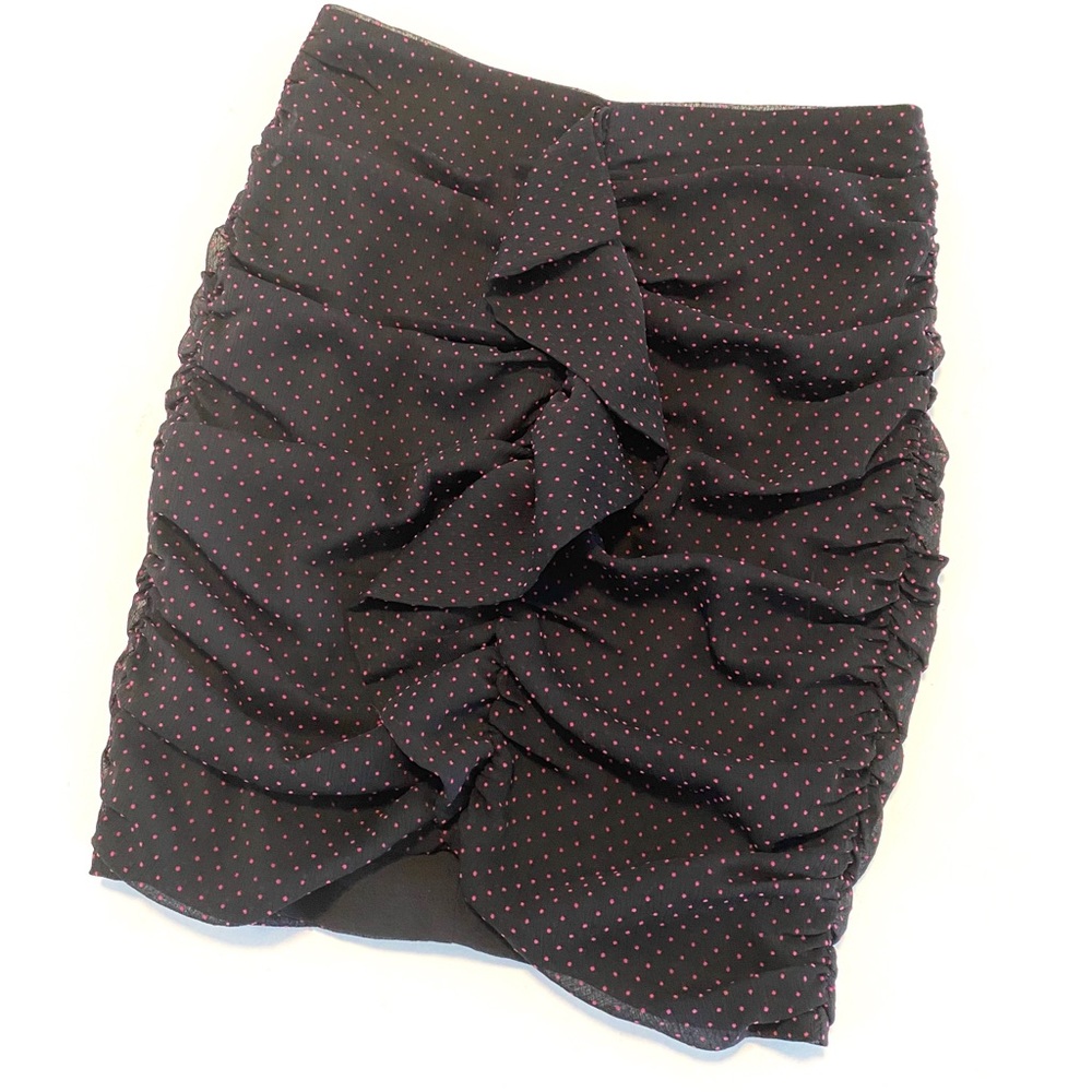 NBD Ruffled *3/$20 Sale* - Picture 2 of 5